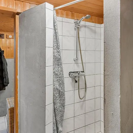 Hébergement de vacances 2 Bedroom Lovely In *
